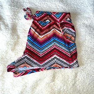 Juniors multi colored No boundaries shorts